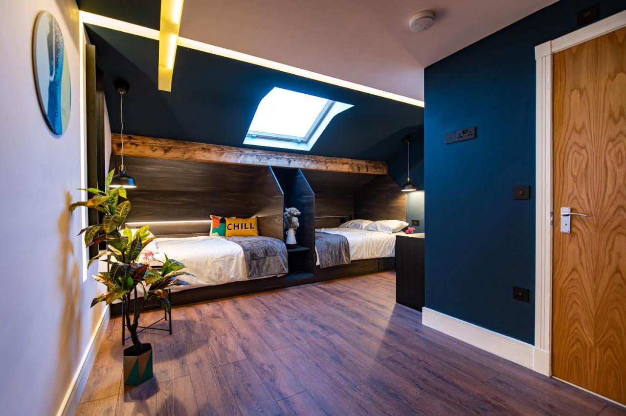 The Nest - Luxury 16 Person Apt W Jacuzzi & Parking Blackpool Luaran gambar