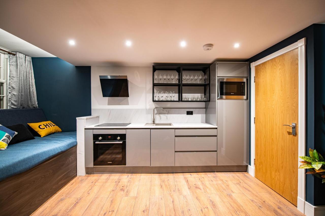 The Nest - Luxury 16 Person Apt W Jacuzzi & Parking Blackpool Luaran gambar